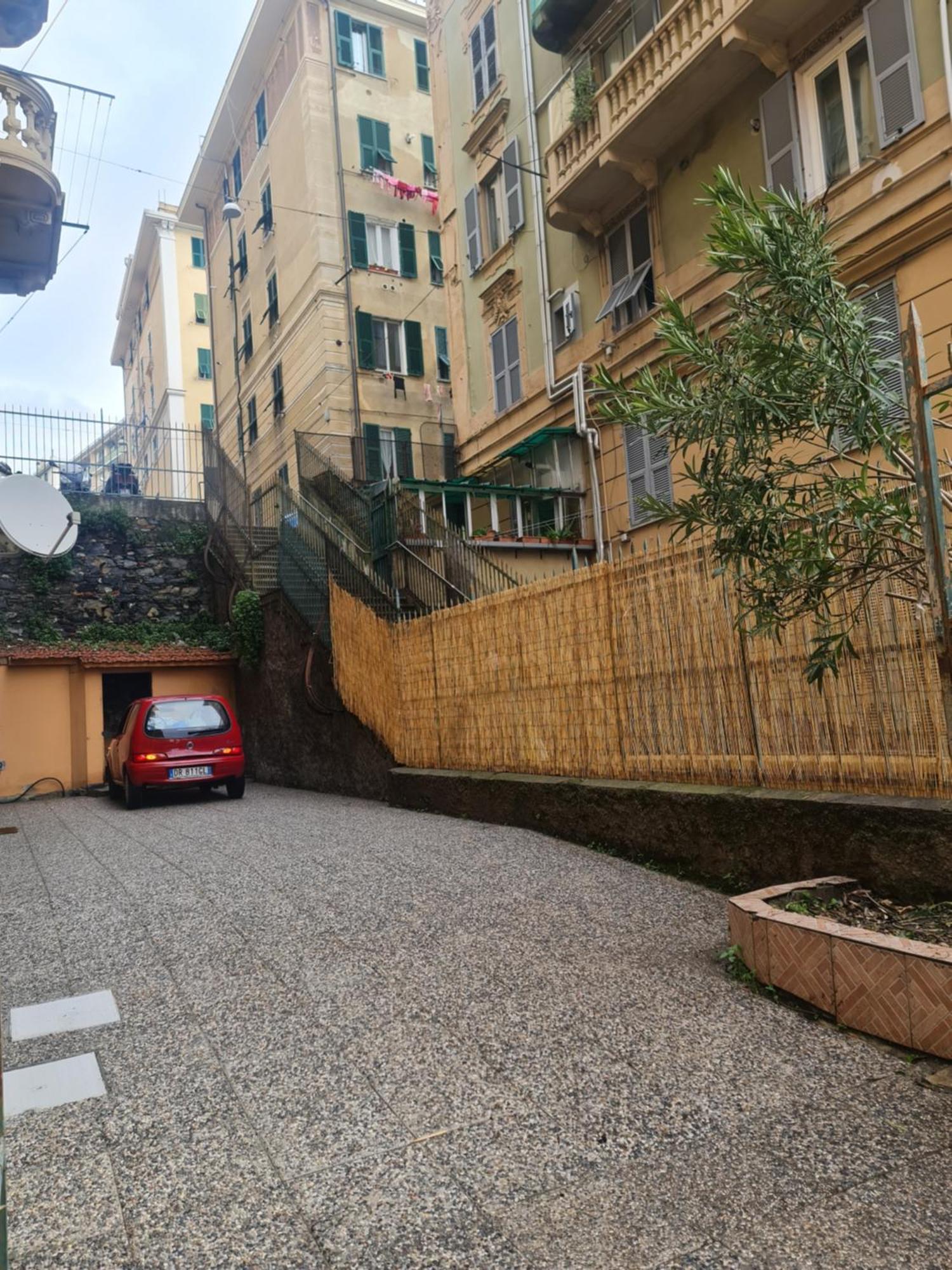 Ampio Appartamento Con 2 Posti Auto E Cortile Janov Exteriér fotografie